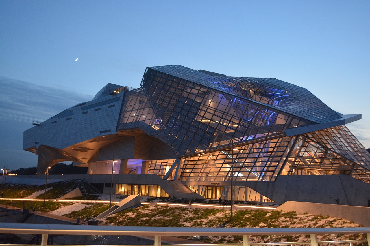 Explore Lyon