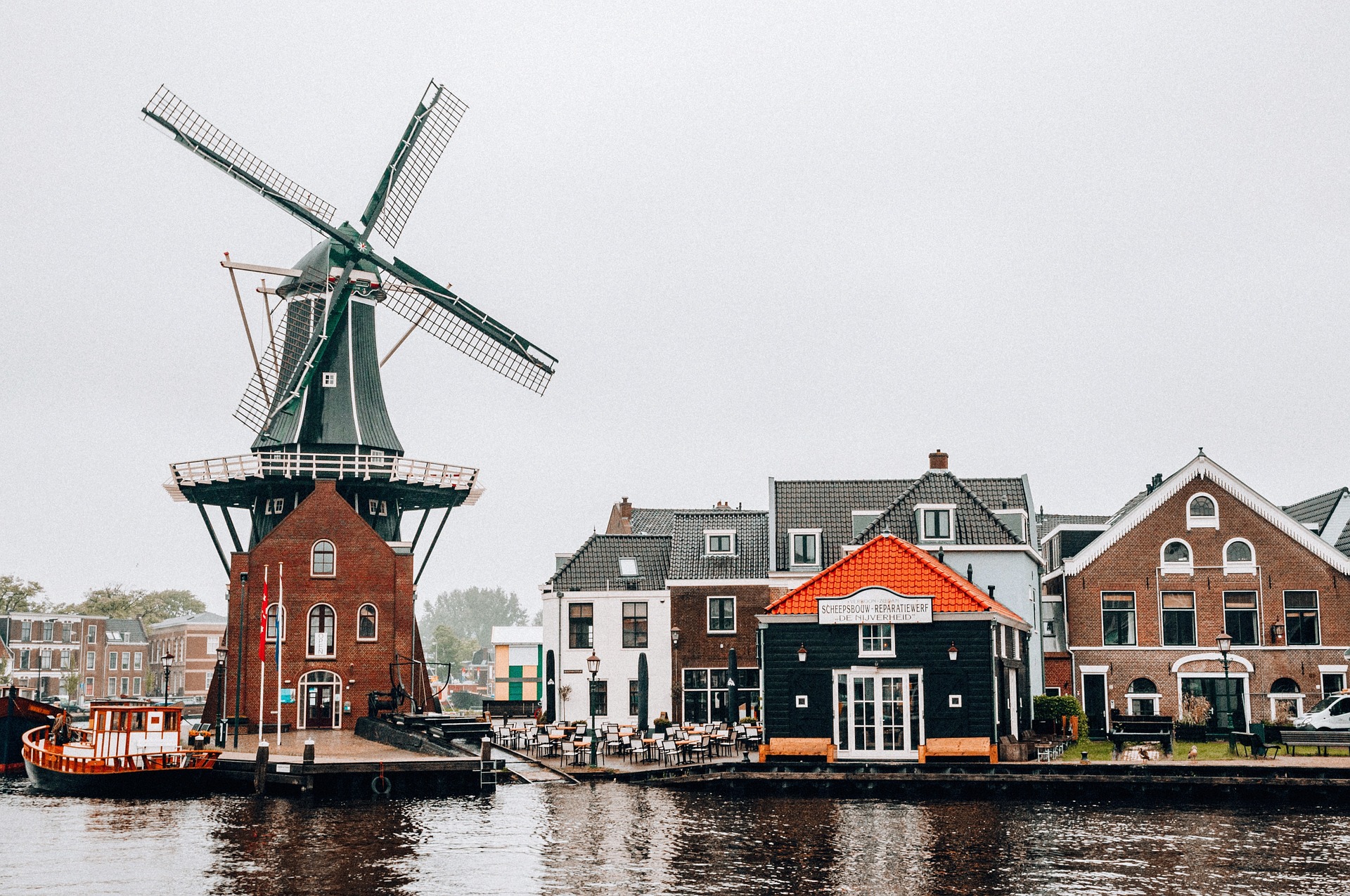 هولندا السياحة