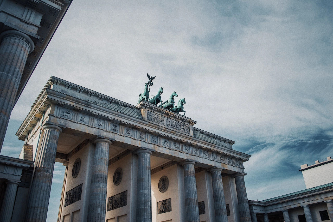 Explore Brandenburg Gate 