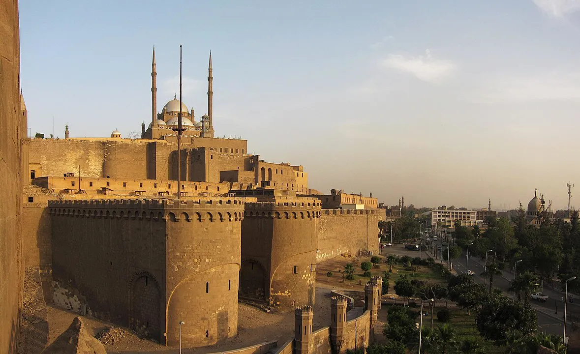 Explore قلعة صلاح الدين الأيوبي 