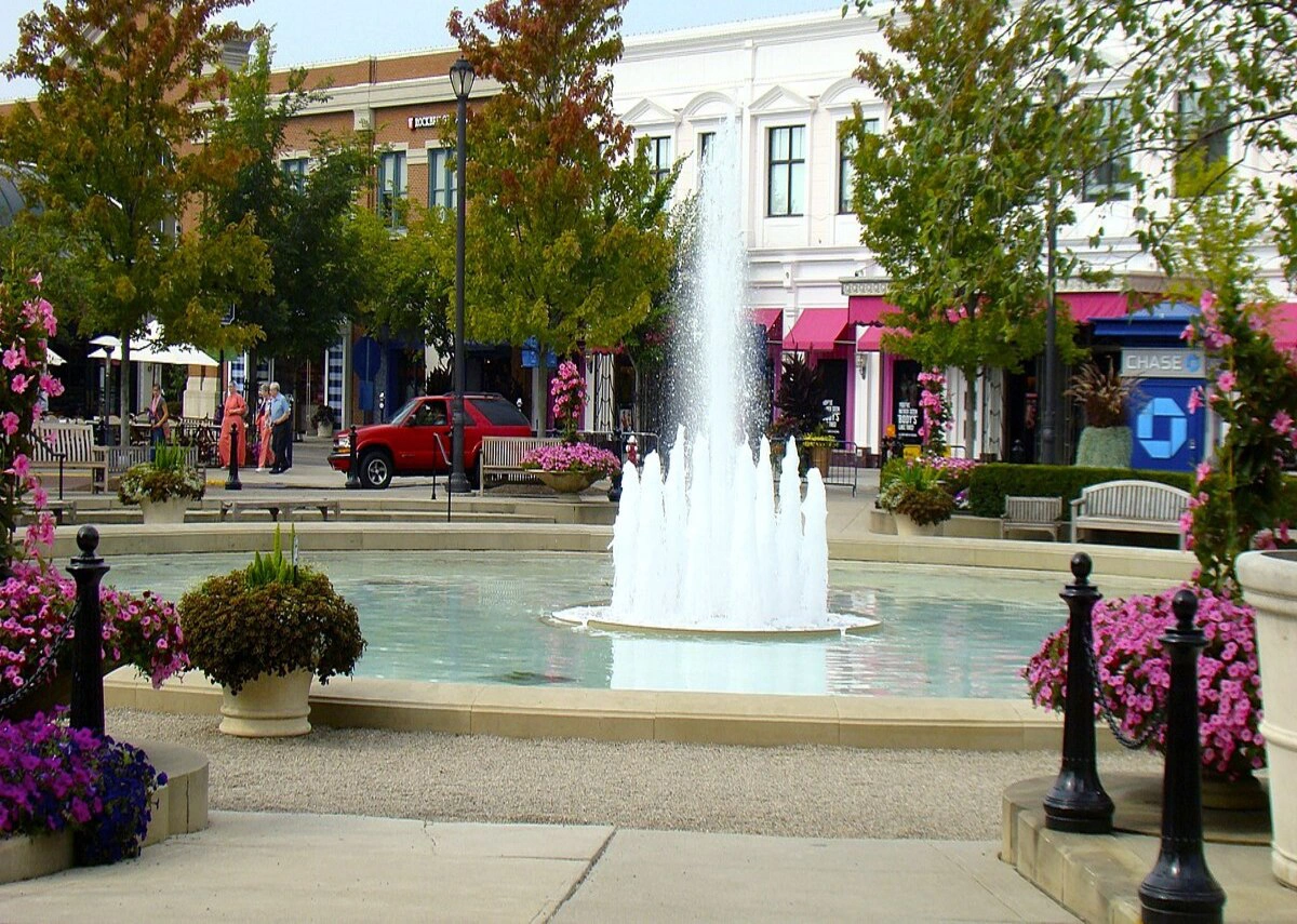 Explore Easton Town Center 