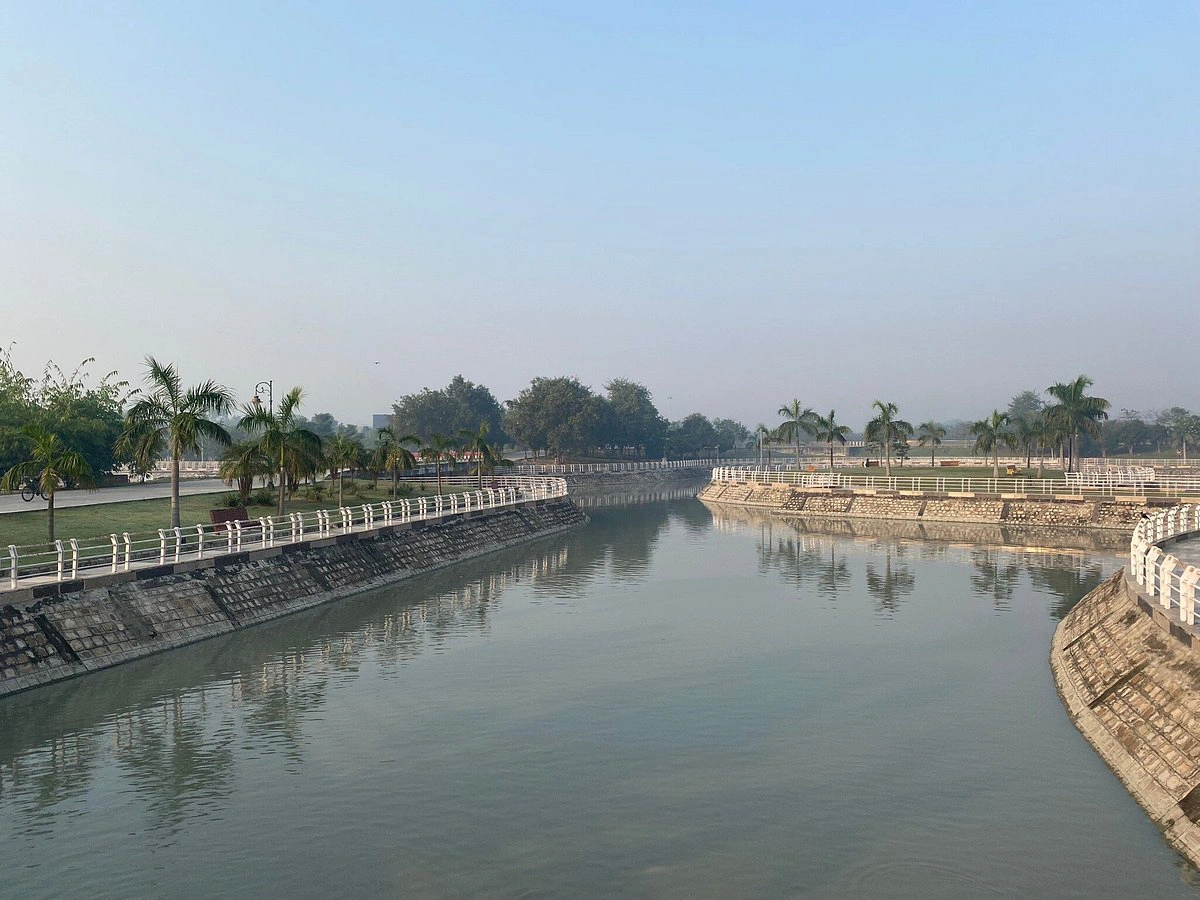 Janeshwar Mishra Park