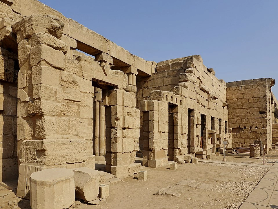 Explore Luxor Temple 